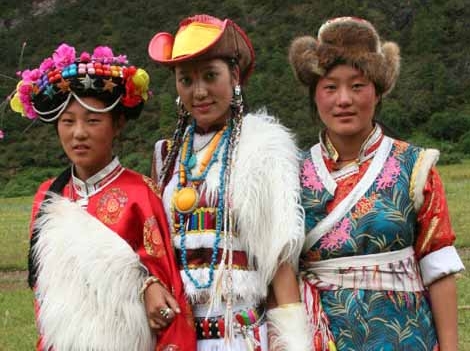 Marriage Life of the Pumi People: Children Above All_3