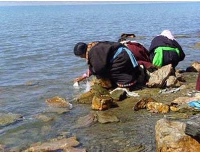 To Explore the Centuries-old Sacrificial 0fferings Ceremony in Qinghai Lake_4