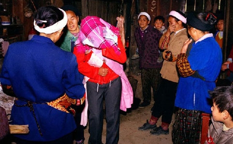 Tujia Ethnic Minority Customs: Weeping Marriage_3