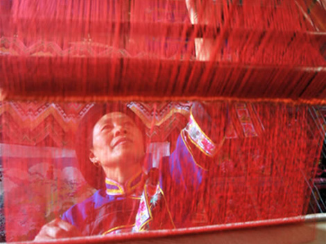 Brocade of Tujia People: Weaving Dreams and Reality Together