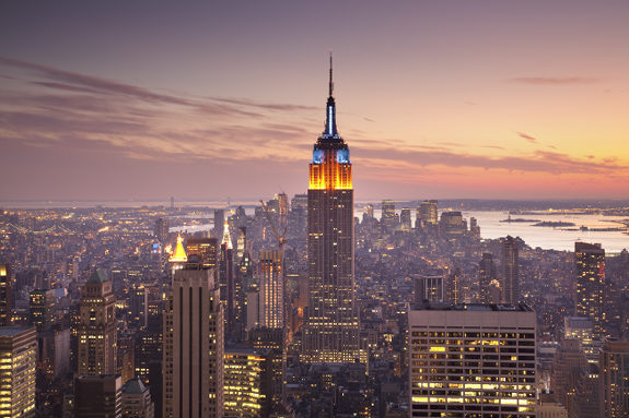 Philips Color Kinetics Brighten up Empire State Building's Led Tower Light Show_1