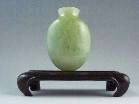 Snuff Bottles: Royal Treasures of The Qing Dynasty_3