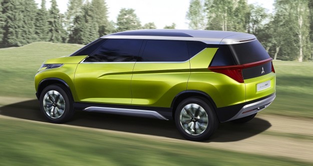 Mitsubishi AR Concept: Plug-in People-Mover Unveiled in Tokyo