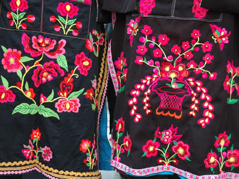Ethnic Embroidery of Qiang: a Miracle in Chinese Folk Art_1