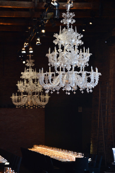 Gucci Celebrates New Fragrance with Gorgeous Chandeliers_1