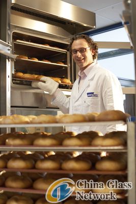 Successful Cooperation - SCHOTT Has Been Supplying Glass for Wiesheu Ovens for 33 Years
