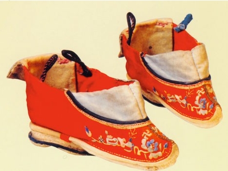Embroidered Shoes_1