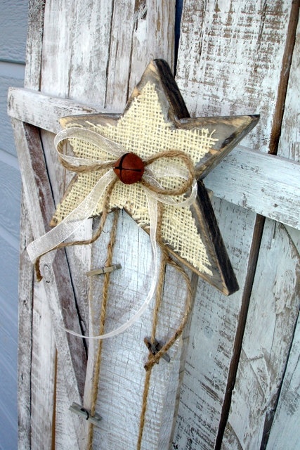 34 Cool Rustic Christmas Decorations and Wreaths_8
