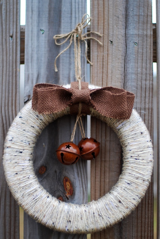 34 Cool Rustic Christmas Decorations and Wreaths_13