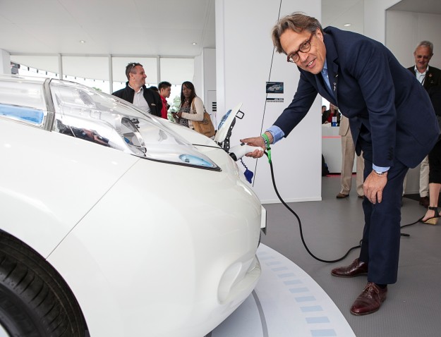 Nissan Leaf: Free Petrol, Diesel Vehicle Loans for UK Customers