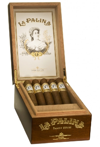 La Palina Goldie – the First Cigar to be Entirely Brought to Market by Women