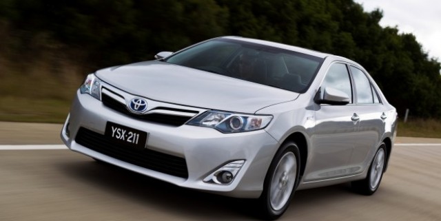 Medium Car Sales 2013: Toyota Camry Keeps Gold, Mazda 6 Takes Silver From C-Class