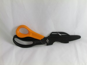 Multi-Purpose Scissors by Fiskars The Cuts+More 5-in-1_1