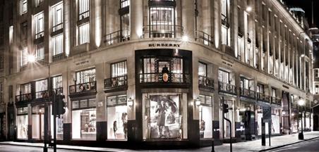 The New Burberry World Live Flagship to Blur The Boundaries Between Online and Offline Shopping