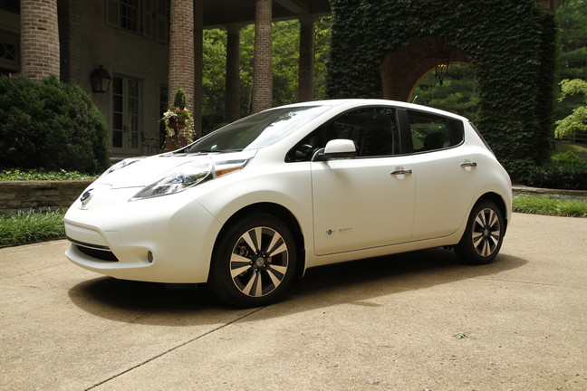 Nissan Unveils LEAF with Self-Cleaning Nano-Paint Technology
