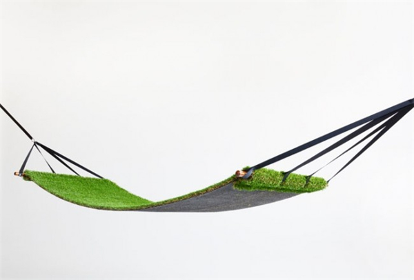 Football Lawn Hammock for Your Family_2