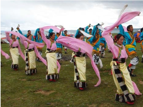 Guozhuang Dance of Tibetans_1