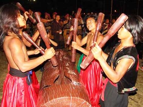 Wooden Drum Dance of the Wa Minority