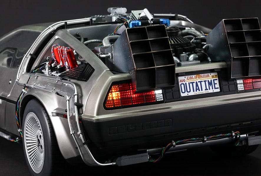 Hot Toys Unveils Back to The Future DeLorean Figure