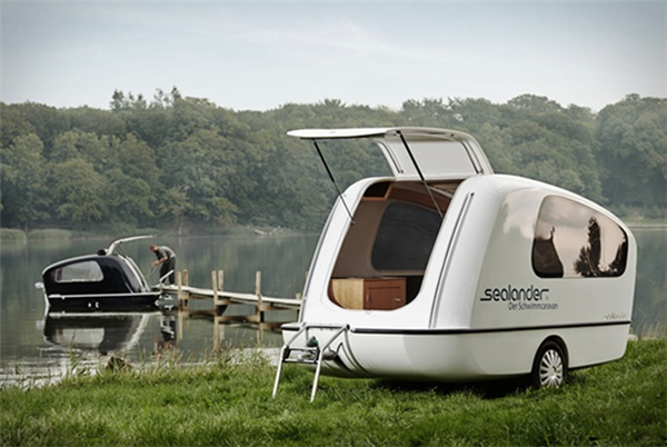 Amphibious Camping Recreation Vehicle