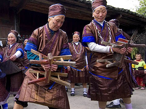 Jolly Stool Dance of the Miao Ethnic Group