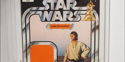 Rare Vintage Star Wars Action Figure Packaging Sells for $10, 350