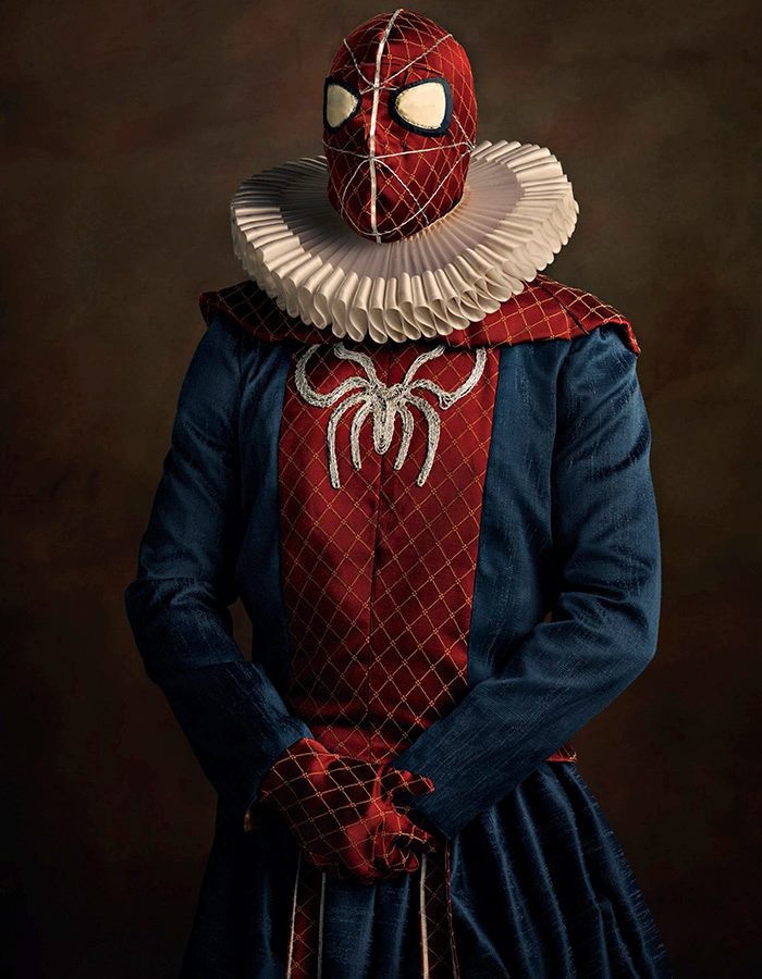 Different Cosplay: Superheroes in a Renaissance Style_1