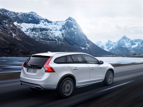 Volvo to Unveil Volvo V60 Cross Country and XC 90