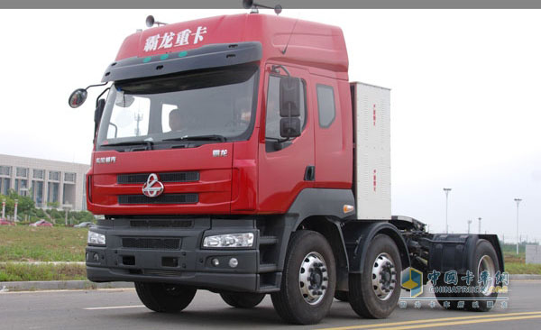 Dongfeng C'Long LNG Tractor Won The Champion in Energy Conservation Competition