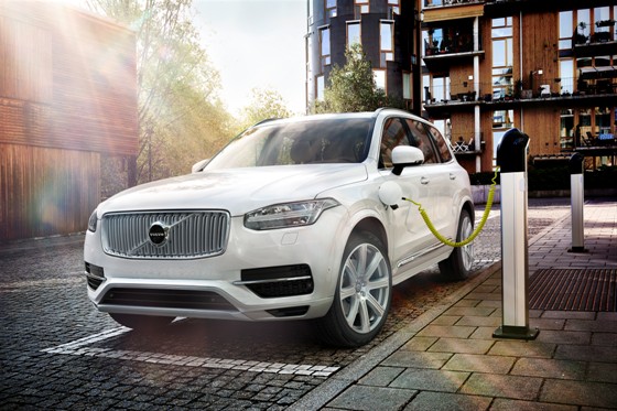 Volvo Introduces Plug-in Hybrid Version of XC90