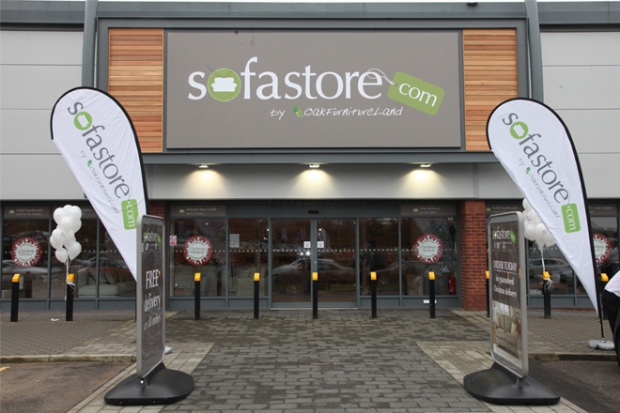 Oak Furniture Retailer to Launch 57 Sofa Showrooms on Boxing Day