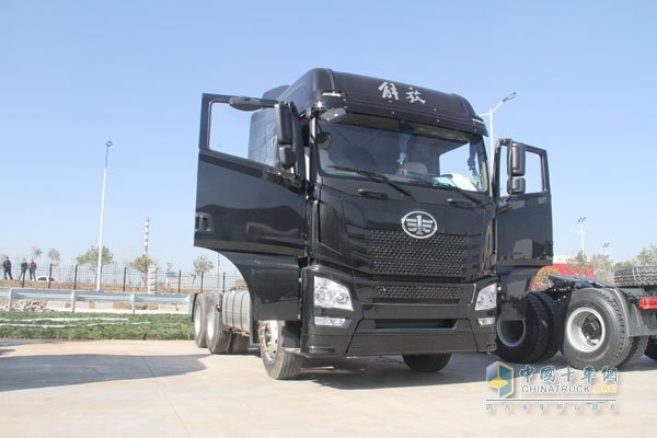 FAW Jiefang Sales Target to 190 Thousand Trucks in 2015_1