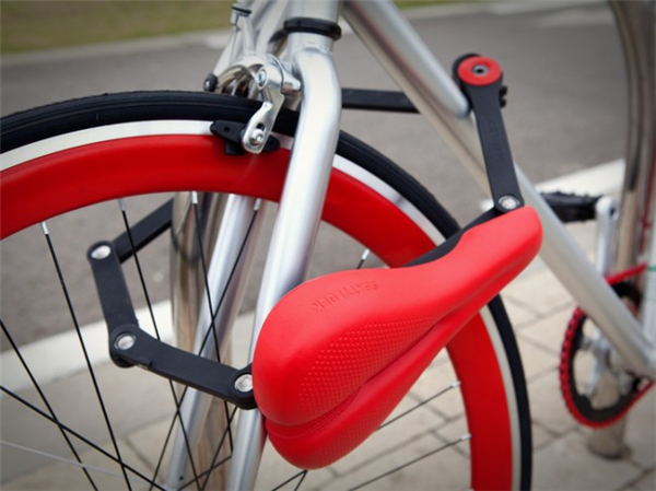 The Bicycle Saddle, The Bicycle Lock - Fitting Design_1