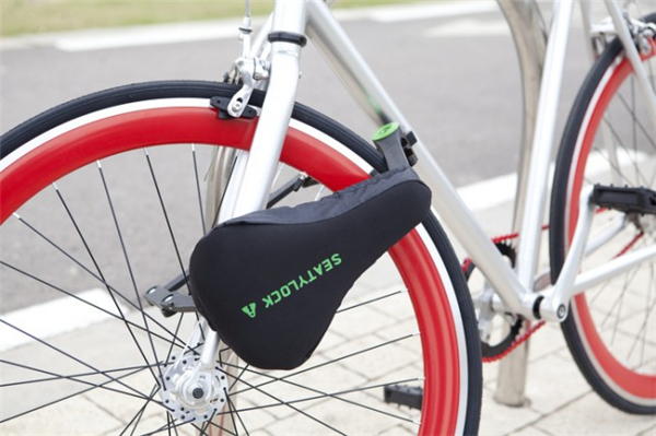 The Bicycle Saddle, The Bicycle Lock - Fitting Design_3