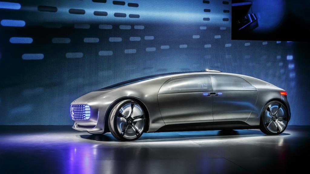 Mercedes-Benz Unveils Futuristic Self Driving Car