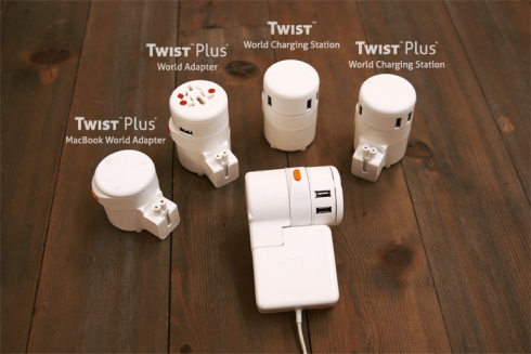 Universal Power Adapter with USB Charging Port: Twist