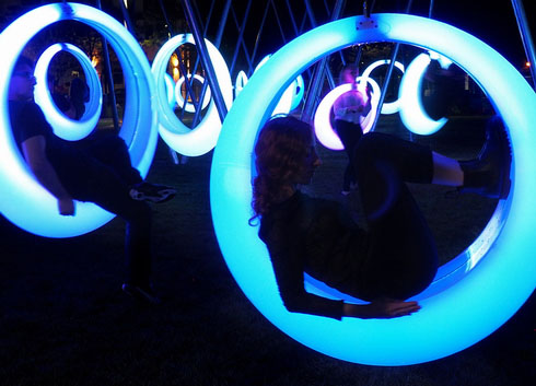 Lying on The LED Lights, Swing Time Makes You a Romantic Night Time_5