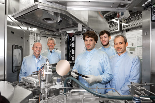 First Group-IV Lasers Grown on Silicon by FZ JüLich and The Paul Scherrer Institute_1