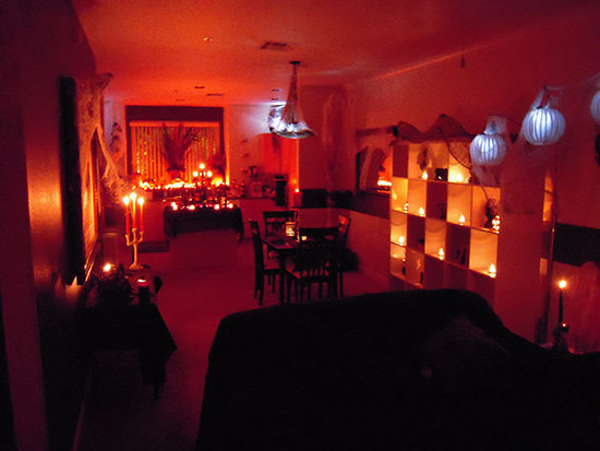 Fright Light-Haunting Halloween Lighting Inspirations_7