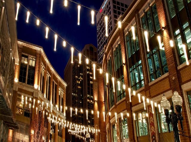 Cree LEDs Light up Salt Lake City Plaza