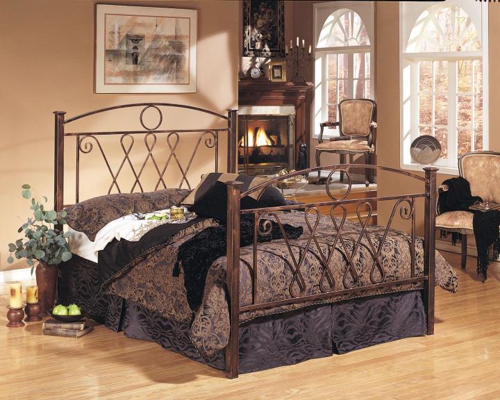 How to Purchase and Care for Wrought Iron Beds_1