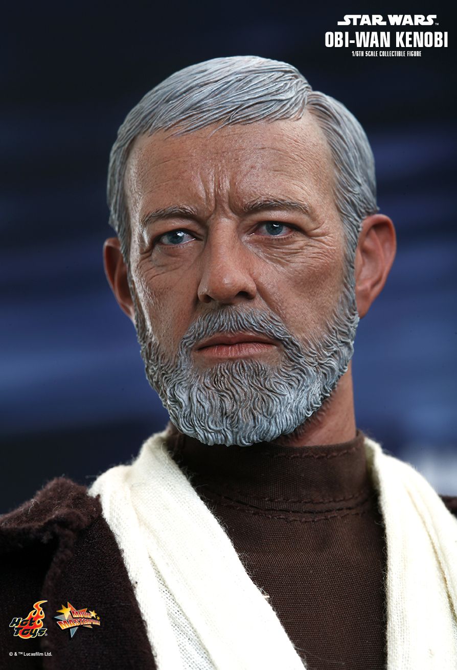 Alec Guinness Gets The Hot Toys Treatment_1
