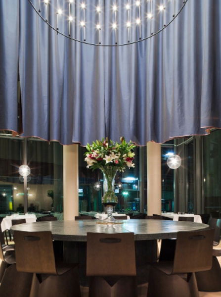 Table-Schirn Cafe'S Lighting Design That Just Can&#8217; T Stand Still_3