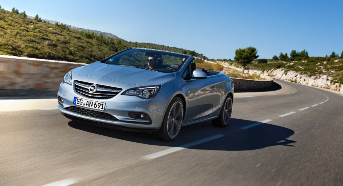 Opel Revs Cascada with Turbo Engine
