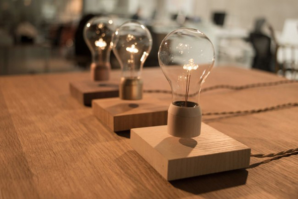 Flyte - Maglev Dream Light Bulb