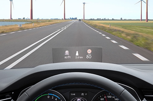 Volkswagen Designs Head-up Display for Passat