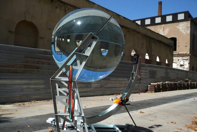 Water-Filled Glass Orbs Might Be The Next Step in Solar Power