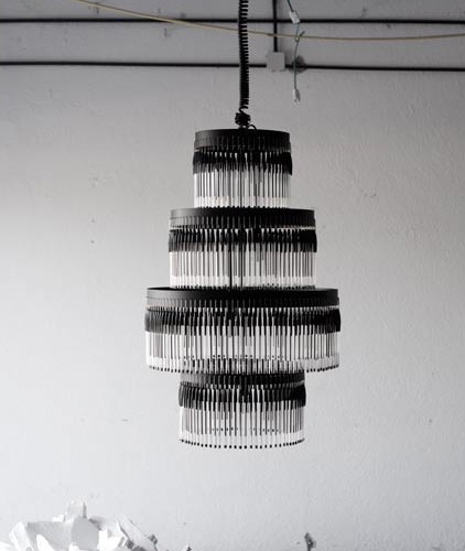 Assemblage Lighting ; Using Common Recyclables for Uncommon Beauty_3