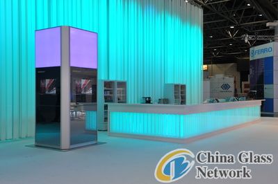 Glass Wall System for High-Quality Interior Design_1