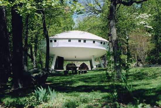 Ufo &Amp; Flying Saucers: out of This World Architecture_10